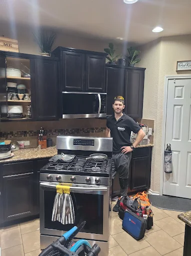 Appliance repair by Max Fixing technician - photo 16